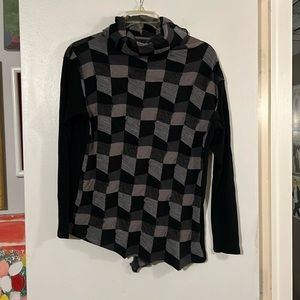 Matsuo International black/gray/tan geometric pattern cowl neck sweater